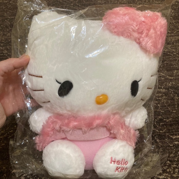 Hello kitty plush - Picture 1 of 5